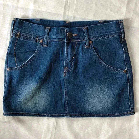 TRUE RELIGION Denim Mini Skirt - Picture 2 of 9
